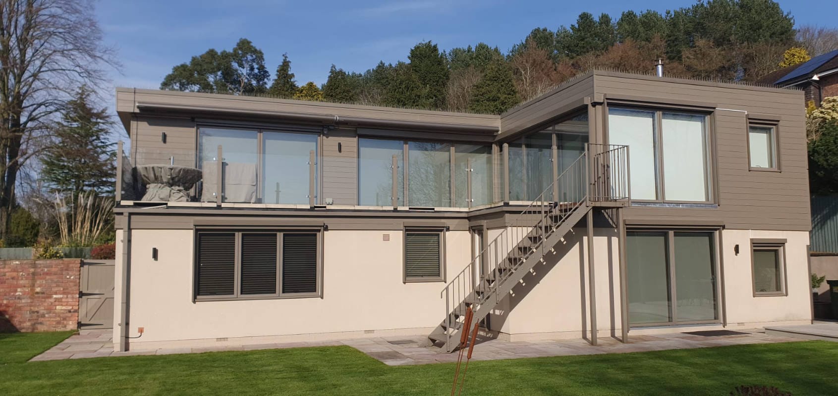 The court house external blinds installation project